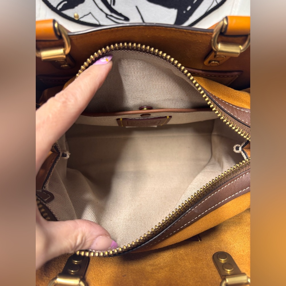 Coach Rogue 25 in Signature Textile Jacquard and Glovetanned Leather - Picture 12 of 15